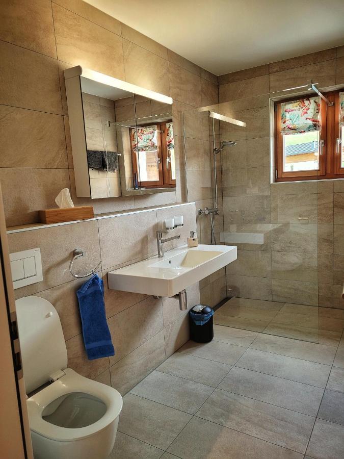 Brunnematta Apartment Ernen Екстериор снимка